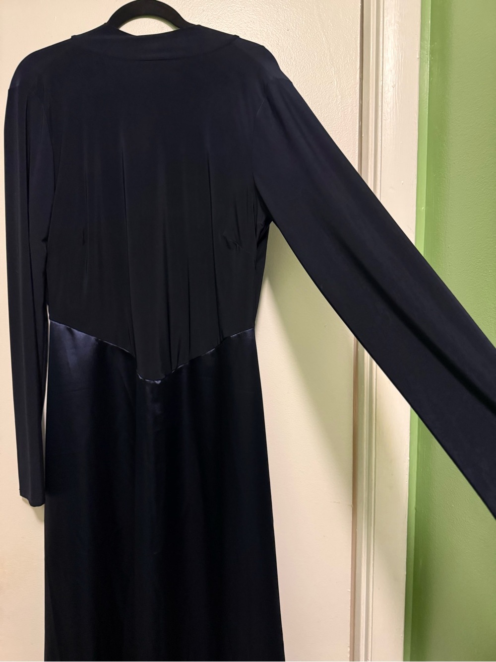 Fashion Nova Navy Two-Tone Long Sleeve Satin Skirt Dress - Picture 4 of 7